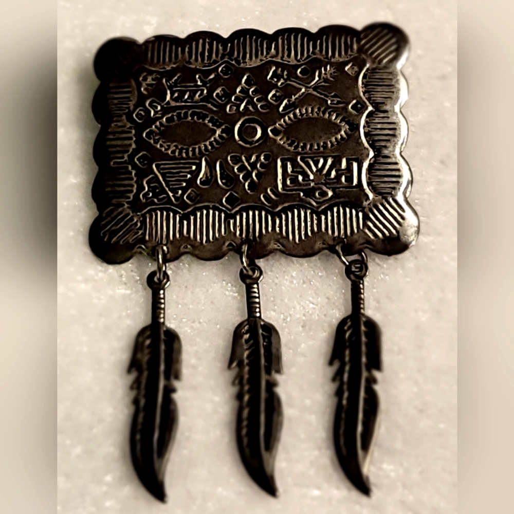Vintage Native Indian Seed of Life Feather Dream Catcher Brooch / Pin
